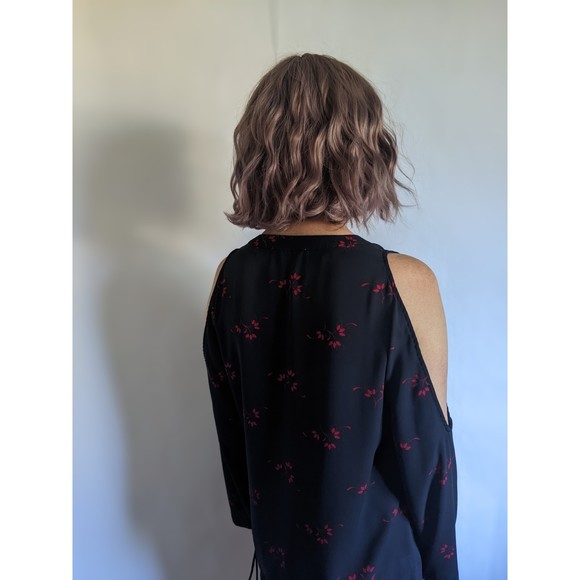 LOFT floral print cold shoulder. Long sleeve tie neck blouse, Navy & Red. sz M - Picture 10 of 12